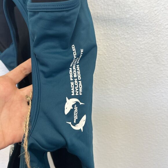 Shark Rebellion Valkyrie Mint Green Size Medium Large New Nylon Recycled - Picture 5 of 13